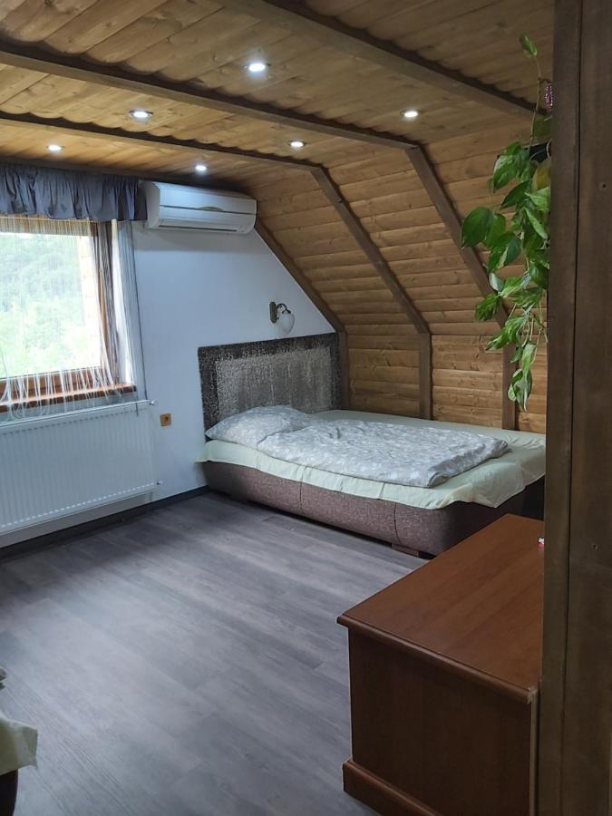 Kovacsszenaja Vendeghaz Villa Bagian luar foto