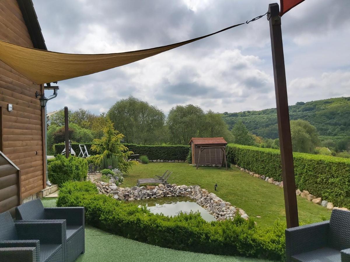 Kovacsszenaja Vendeghaz Villa Bagian luar foto
